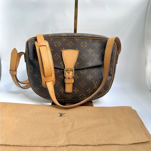 Louis Vuitton Jeune File leather crossbody - Picture 1 of 16